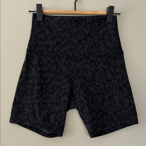 Lululemon Align Short 6” Formation Camo Deep Coal Multi Size 4 Black Grey - Picture 1 of 6